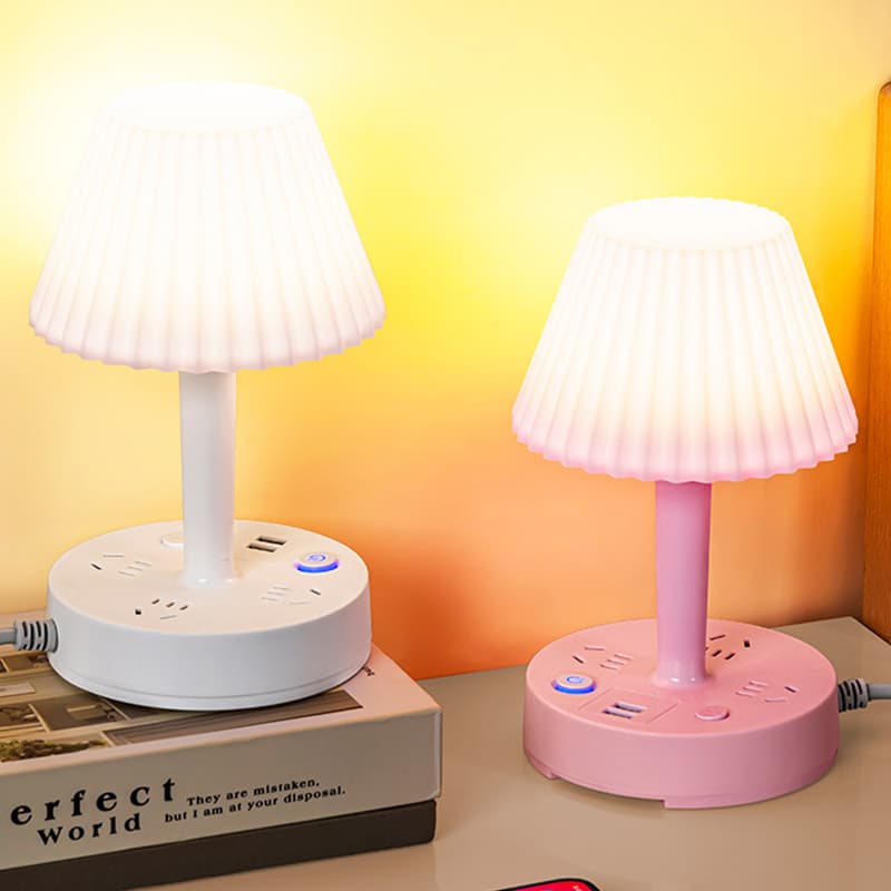 💡PowerLamp 3 en 1 – Lámpara LED con Enchufes Integrados✨
