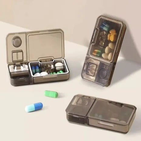 Pastillero Diario 3 en 1 con Cortador y Pulverizador – MediSmart