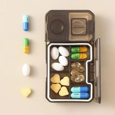 Pastillero Diario 3 en 1 con Cortador y Pulverizador – MediSmart